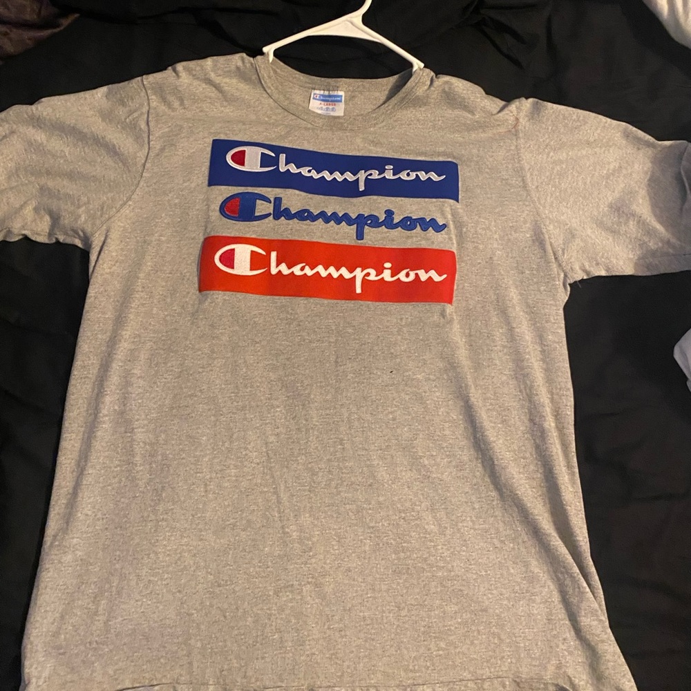 Men’s Champion multi-color short sleeve T-shirt
